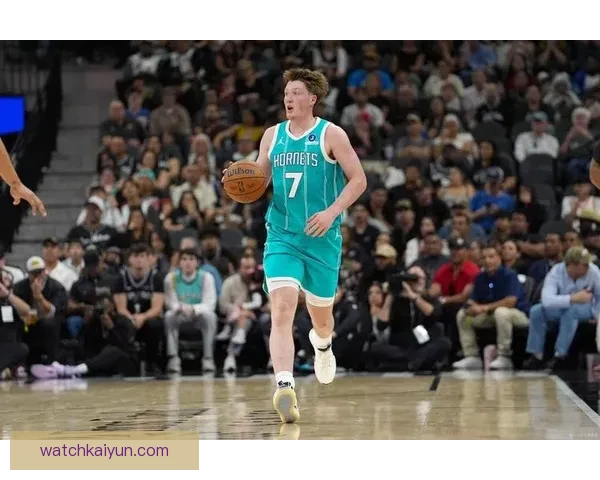 里程碑之夜克努佩尔超越肯巴沃克刷新黄蜂三分纪录